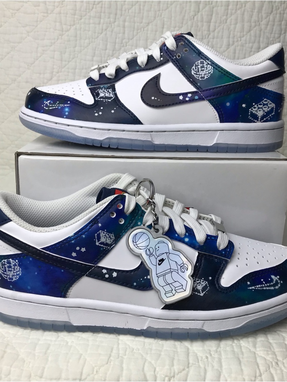 Nike Down Low Youth Kids Sneakers SZ 4.5Y White Navy Galaxy Accents